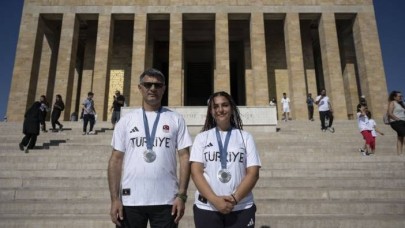 Yusuf Dikeç madalyasıyla Atatürk'e gitti