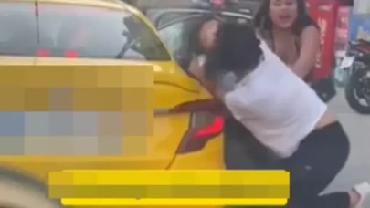 Esenyurt'ta kadınların saç başa kavgası sosyal medyada gündem oldu!