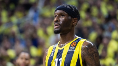 Nigel Hayes-Davis'ten özür!