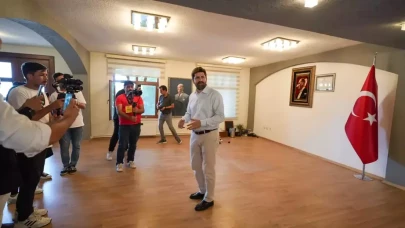 Belediye başkanına büyük şok! Haciz geldi,  odası bomboş kaldı!