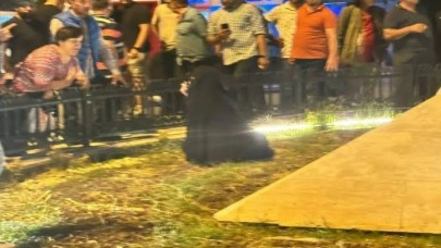 Kırklareli'nde Atatürk Anıtı'na saldıran kadın vatandaşlar tarafından dövüldü