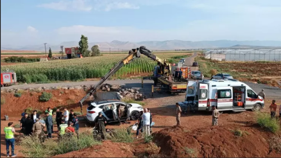 Otomobil kanala düştü: 3 kişi yaşamını kaybetti