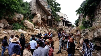 Meksika'daki John kasırgası sonucu 3 kişi hayatını kaybetti