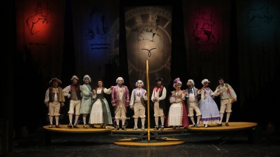 Van Devlet Tiyatrosu dünyaya açılıyor: Yeni sezonda büyük sürprizler