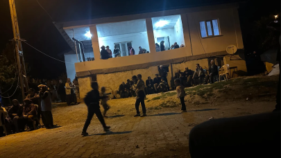 Adana'da kan donduran cinayet: Annesi Nimet Araz'ı önce bıçakladı ardından bastonla boğarak  öldürdü!