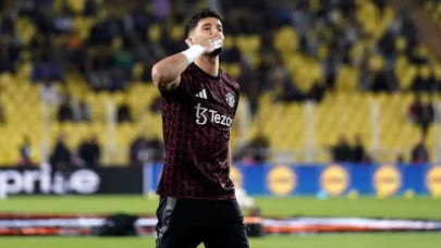 Altay Bayındır soyunma odalarını karıştırdı!