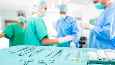 Trabzon'da hasta karnından çıkarılana inanamadı!