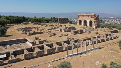Tralleis Antik Kenti: 3 Bin Yıllık Tarihiyle Gün Yüzüne Çıkmayı Bekliyor