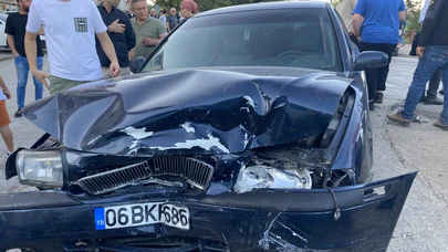 Ordu'da korkutan kaza: İki otomobil çarpıştı,  4 kişi yaralandı