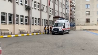Kocaeli'de okulda cıva tüpü kırıldı: 3 kişi hastaneye kaldırıldı