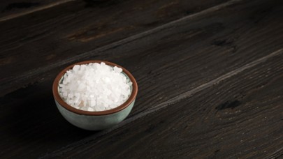 Gıdalara lezzet katan tuz yasaklandı,  meğer zehirmiş!