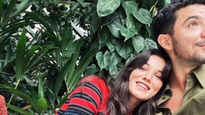 Pınar Deniz ile Kaan Yıldırım anne baba olmaya hazırlanıyor