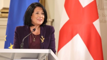 Gürcistan'da siyasi kriz: Cumhurbaşkanı Zurabişvili,  halkı sokağa çağırdı