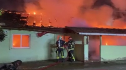 Kocaeli'de 72 yaşındaki annesinin ilişkisi olduğunu düşünüp evini yaktı!