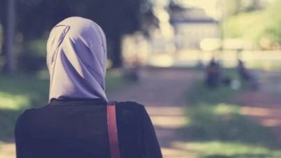 Rusya'da tepki çeken karar: Başörtüsüne yasak!