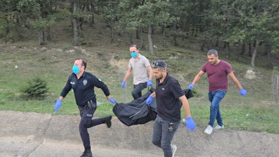 Tekirdağ'da 6 ay önce kaybolmuştu,  cesedi ağaçta bulundu