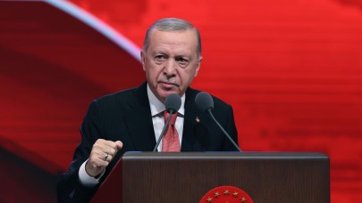 Cumhurbaşkanı Erdoğan'dan kayyum atanan belediyelerle ilgili ilk yorum