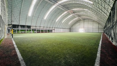 18 yaşındaki genç halı sahada hayatını kaybetti!