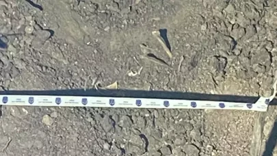 19 yıl sonra çözülen cinayet: İki kız kardeşin cesetleri bağ evinde bulundu!