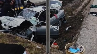 Kanala düşen otomobil duvara çarptı: Tufan Palabıyık öldü 3 yaralı!