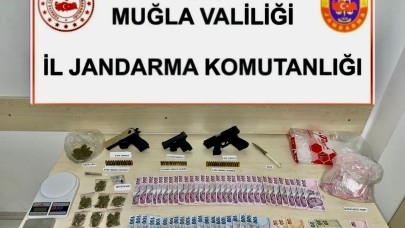 Muğla'da kiralık villada uyuşturucu baskını: 6 gözaltı
