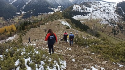 Artvin’de kayıp işçiyi arama çalışmaları sürüyor