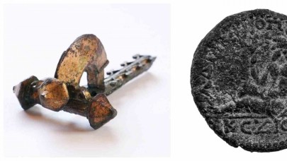 Hadrianopolis’te Roma Dönemine Ait Önemli Buluntular: Fibula ve Tanrı Betimli Sikke