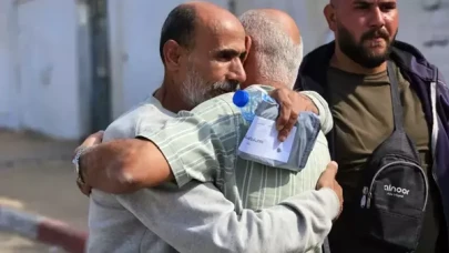 İsrail 20 Filistinli esiri serbest bıraktı: Gazze'de zorlu şartlar!