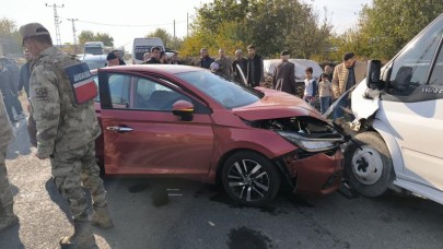 Diyarbakır trafik kazası: 4’ü çocuk,  13 yaralı!