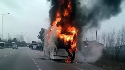Samsun'dan yola çıkan yolcu otobüsü cayır cayır yandı!