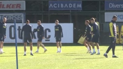 Fenerbahçe,  AZ Alkmaar maçının hazırlıklarını tamamladı