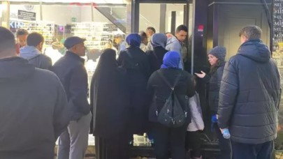 Altının fiyatını duyanlar kuyumcuya akın etti