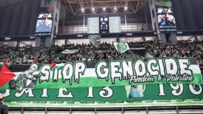 Yunan taraftarından maçta Filistin'e büyük destek
