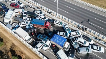 Korkunç trafik kazası: 35 kişi hayatını kaybetti!