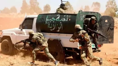 Türkiye'nin yanı başında şiddetli çatışma!