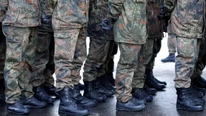 2 asker uyuşturucu verdikleri genç kıza kışlada tecavüz etti