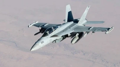 ABD,  Kızıldeniz'de kendi savaş uçağını düşürdü!
