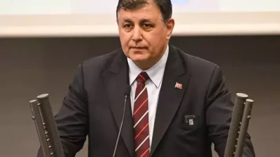 Cemil Tugay’dan AK Parti’ye geçeceği iddialarına sert yanıt!