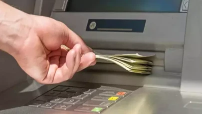 Avrupa ülkesinde bankalardan halka çağrı: Nakit bulundurun