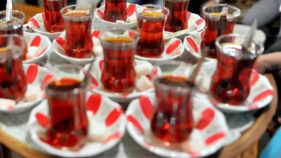 İstanbul'da 8 tane çaya ödenen para şaşırttı