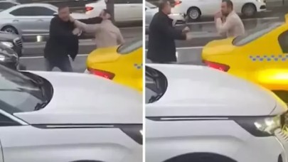 İki boksör trafikte kavgaya tutuştu,  sosyal medyada binler izlendi
