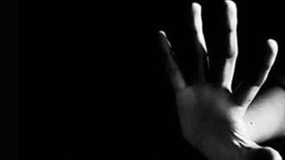 Din Kültürü ve Ahlak Bilgisi öğretmeninden iki öğrenciye istismar