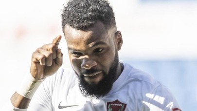 Aaron Boupendza'ya Süper Lig'den  şok talip!