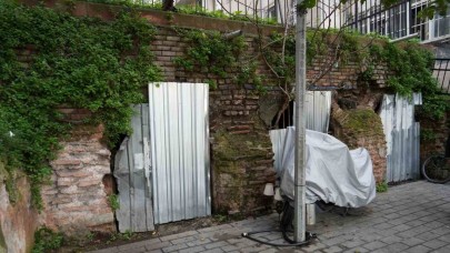 İznik’te 2 Bin Yıllık Roma Dikilitaşı: Tarihin Görkemli İzleri!