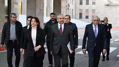 DEM Parti heyetinden ikinci İmralı görüşmesi: Demirtaş ziyareti de gündemde!