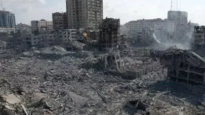 Gazze'de ateşkes sonrası en kaz altından yüzlerce ölü çıkarıldı!