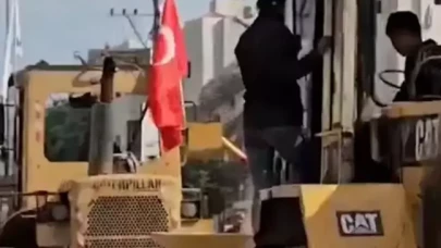 Gazze'de ateşkes sonrası Türk bayrağı