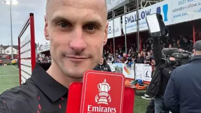 Hafta içi tesisatçı,  hafta sonu Tottenham maçının yıldızı!