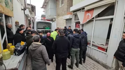 Hamur makinesine takılan atkı sonu oldu