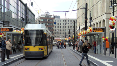 Almanya’da toplu taşıma çalışanları grevde